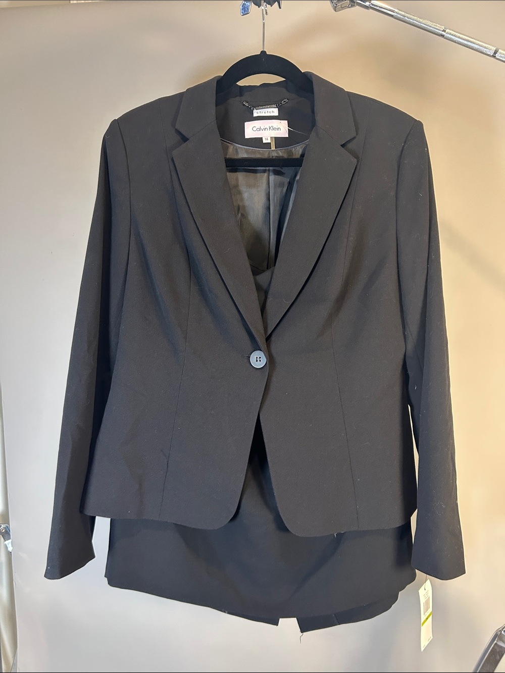 (10+) NWT Calvin Klein Women's Black Single-Button Tailored Blazer & Skirt Suit